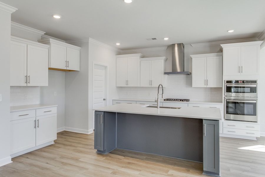 Furnished interior view inside a new home in Pebble Branch, Chapin (Image 8).