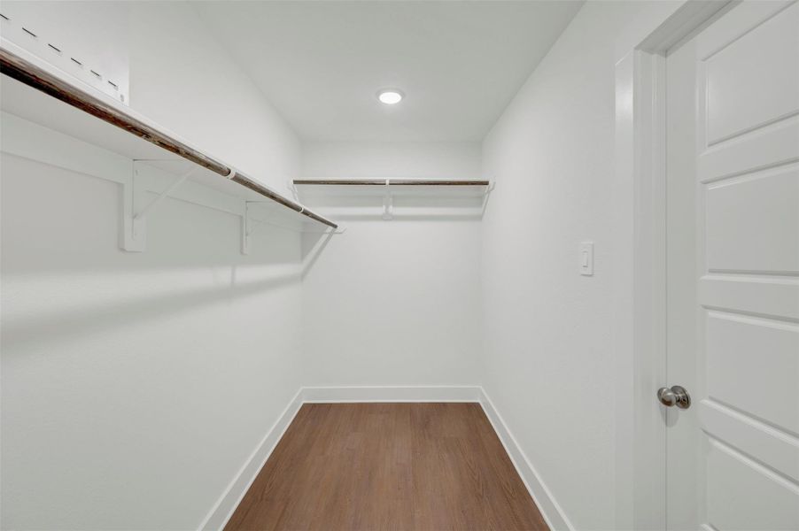 Spacious, unfurnished interior of a new home in Sorella, Tomball (Image 22).