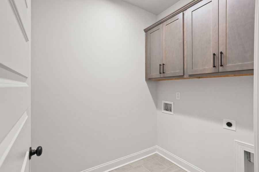Spacious, unfurnished interior of a new home in Cherokee Knoll, Williamston (Image 16). Spacious, unfurnished interior of a new home in Cherokee Knoll, Williamston (Image 16).
