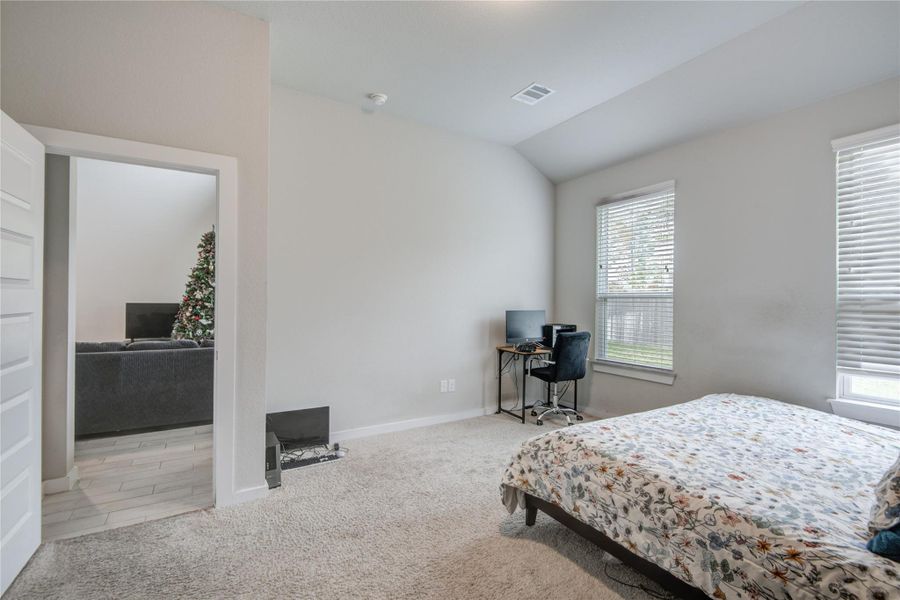 Furnished interior view inside a new home in Breckenridge Park, Rosenberg (Image 36). Furnished interior view inside a new home in Breckenridge Park, Rosenberg (Image 36).