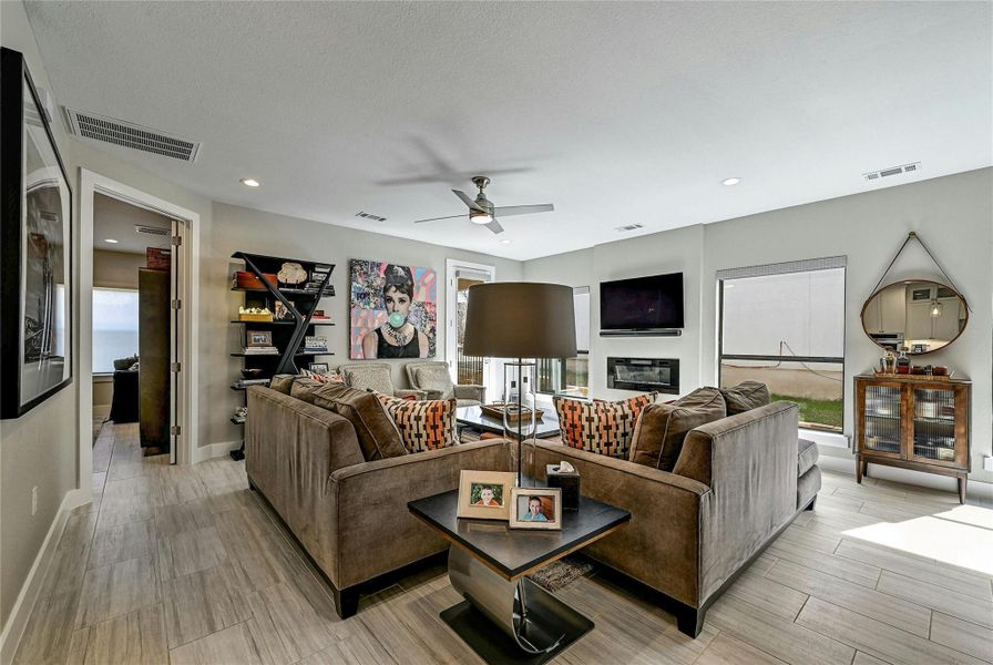 Furnished interior view inside a new home in , Horseshoe Bay (Image 13).