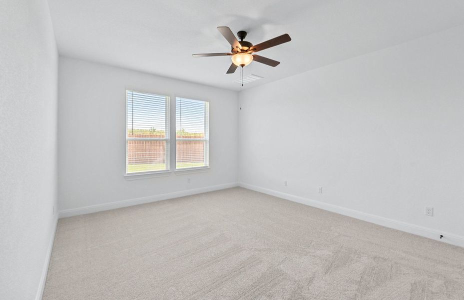 Spacious, unfurnished interior of a new home in Lagos, Manor (Image 29).