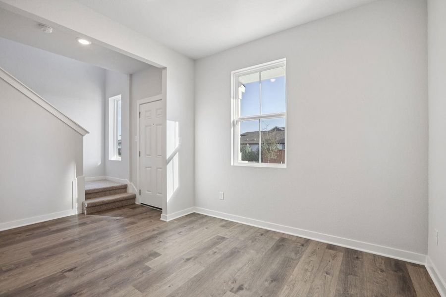 Spacious, unfurnished interior of a new home in Avery Centre, Round Rock (Image 21).