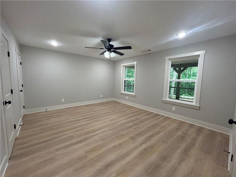 Spacious, unfurnished interior of a new home in , Bremen (Image 8).