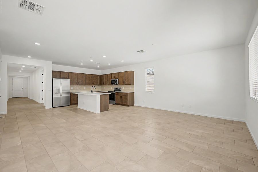 Image 7 of a home in Copper Falls.