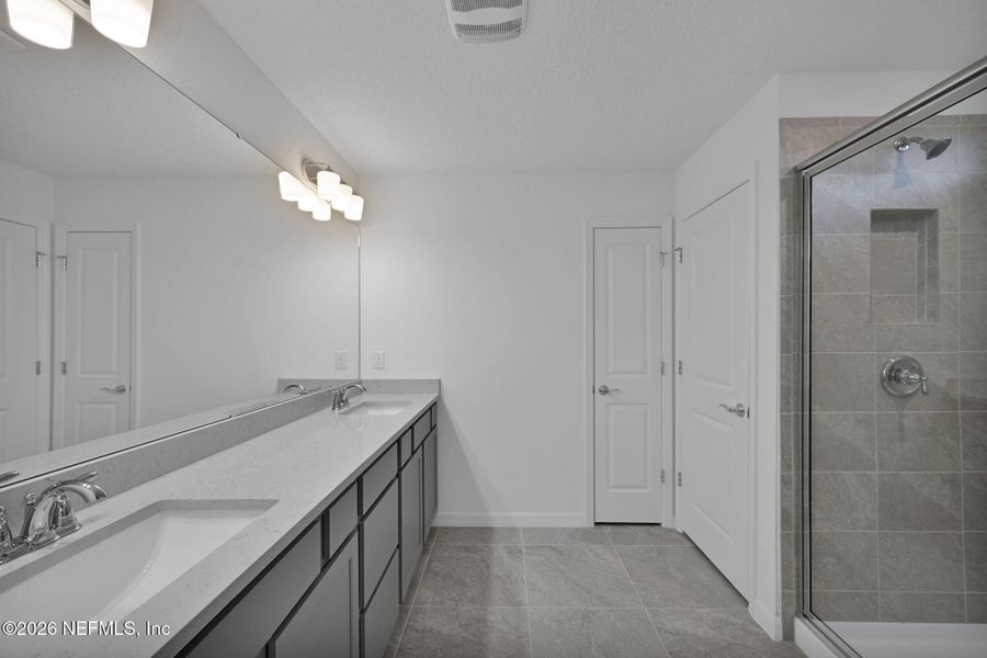 Furnished interior view inside a new home in Hyland Trail, Green Cove Springs (Image 10).