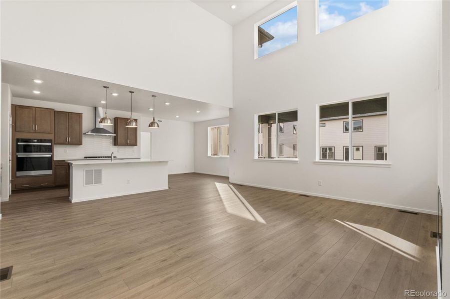 Spacious, unfurnished interior of a new home in Harvest Crossing, Aurora (Image 17).