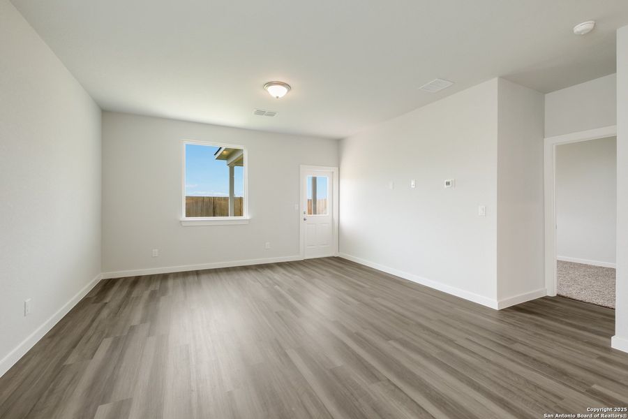 Spacious, unfurnished interior of a new home in Talley Fields, San Antonio (Image 14). Spacious, unfurnished interior of a new home in Talley Fields, San Antonio (Image 14).