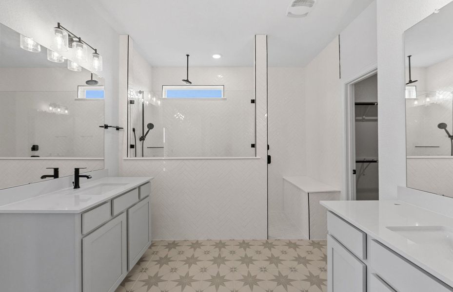 Furnished interior view inside a new home in Horizon Lake, Leander (Image 15).