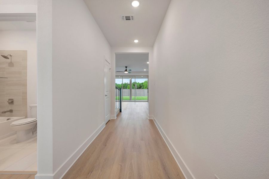 Spacious, unfurnished interior of a new home in Treeline, Justin (Image 11).