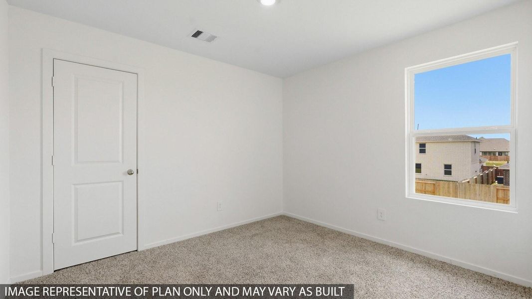 Spacious, unfurnished interior of a new home in Sunterra, Katy (Image 17).