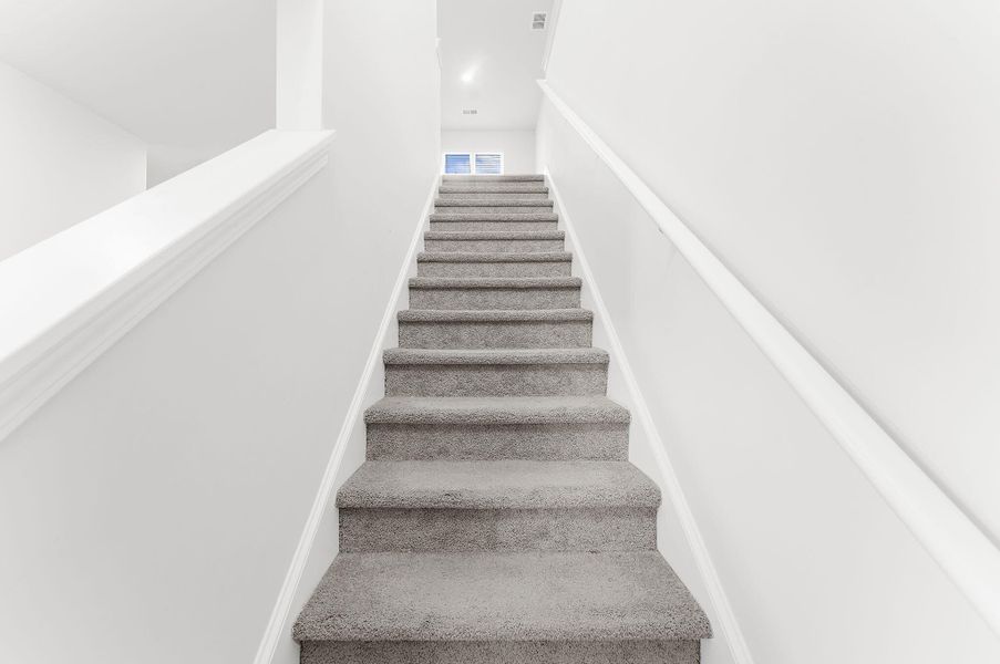 Spacious, unfurnished interior of a new home in , Summerville (Image 21).