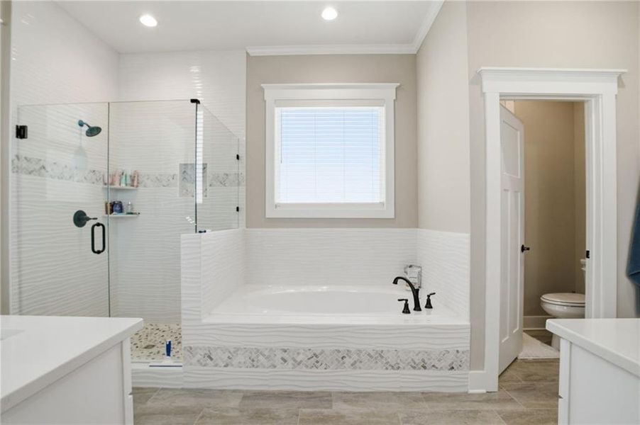 Furnished interior view inside a new home in , Jasper (Image 37).