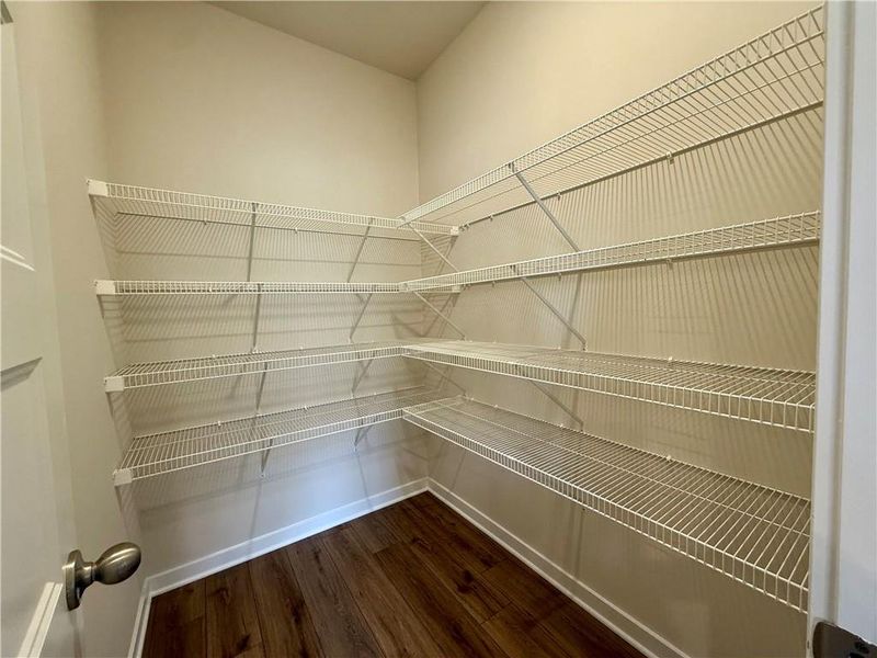 Spacious, unfurnished interior of a new home in Ponderosa Farms Manor, Gainesville (Image 30).