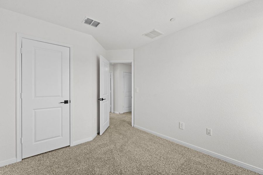 Spacious, unfurnished interior of a new home in Avery Centre, Round Rock (Image 14). Spacious, unfurnished interior of a new home in Avery Centre, Round Rock (Image 14).