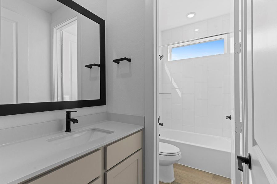 Furnished interior view inside a new home in Alexander, Pearland (Image 6). Furnished interior view inside a new home in Alexander, Pearland (Image 6).