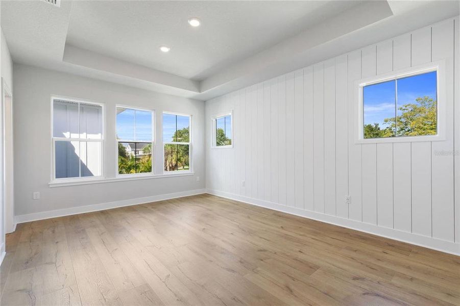 Spacious, unfurnished interior of a new home in , St. Petersburg (Image 7).