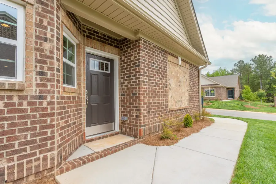 Representative exterior details of a home built from the Kingston by Keystone Homes NC in Weybridge, Burlington (Image 3).