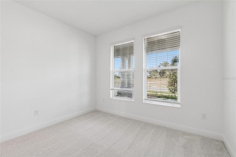Spacious, unfurnished interior of a new home in Hawkstone, Sarasota (Image 26).