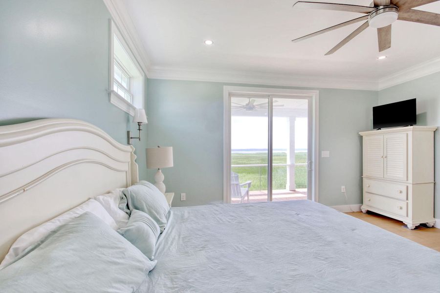 Furnished interior view inside a new home in , Georgetown (Image 36).