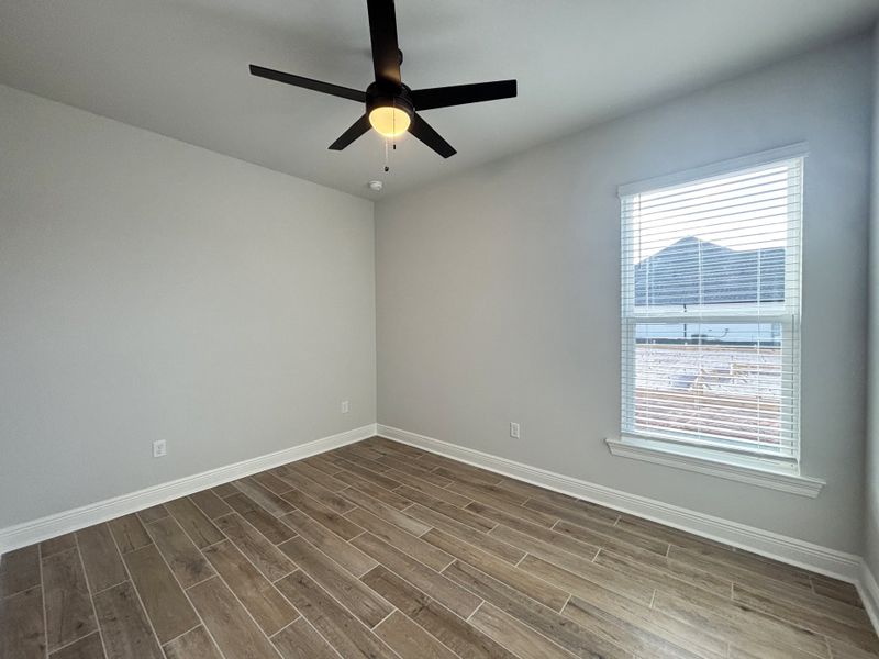 Spacious, unfurnished interior of a new home in Natureview, Freeport (Image 13).