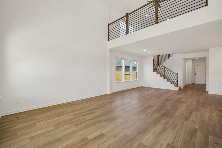 Spacious, unfurnished interior of a new home in Montgomery Bend, Montgomery (Image 24).