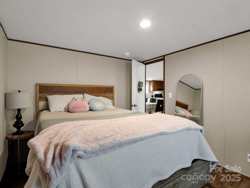 Furnished interior view inside a new home in , Marion (Image 15).