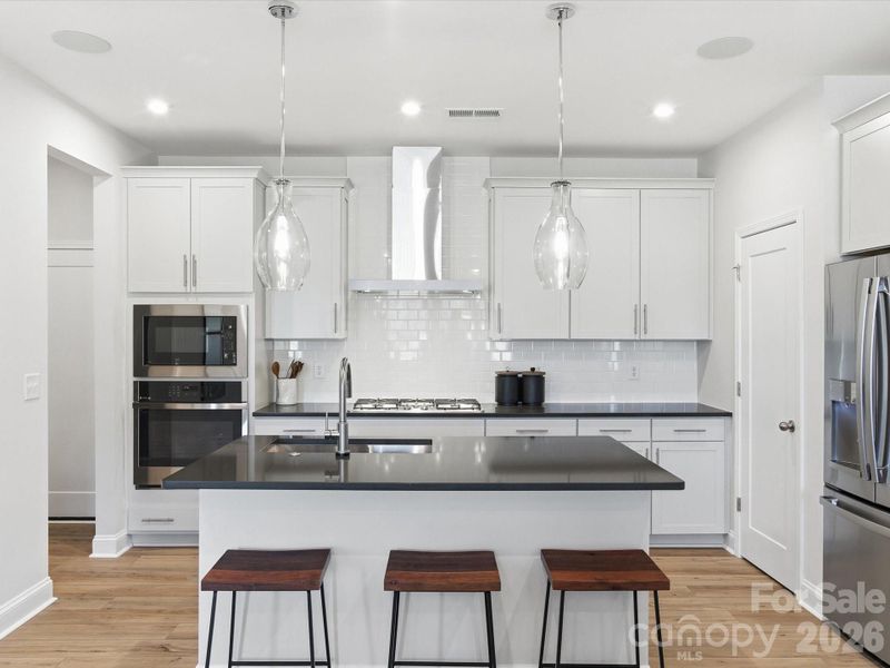 Anne Model Photo Anne Model Photo