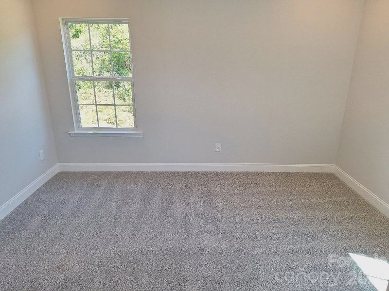 Spacious, unfurnished interior of a new home in Northlake, Statesville (Image 19).