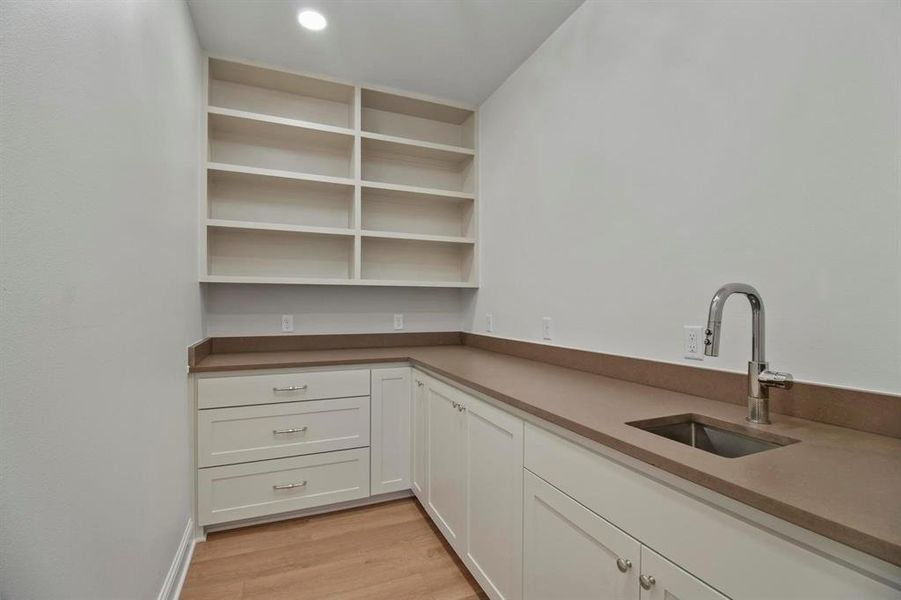 Furnished interior view inside a new home in , Tyler (Image 10).