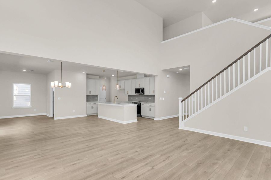 Spacious, unfurnished interior of a new home in , Ravenel (Image 24).