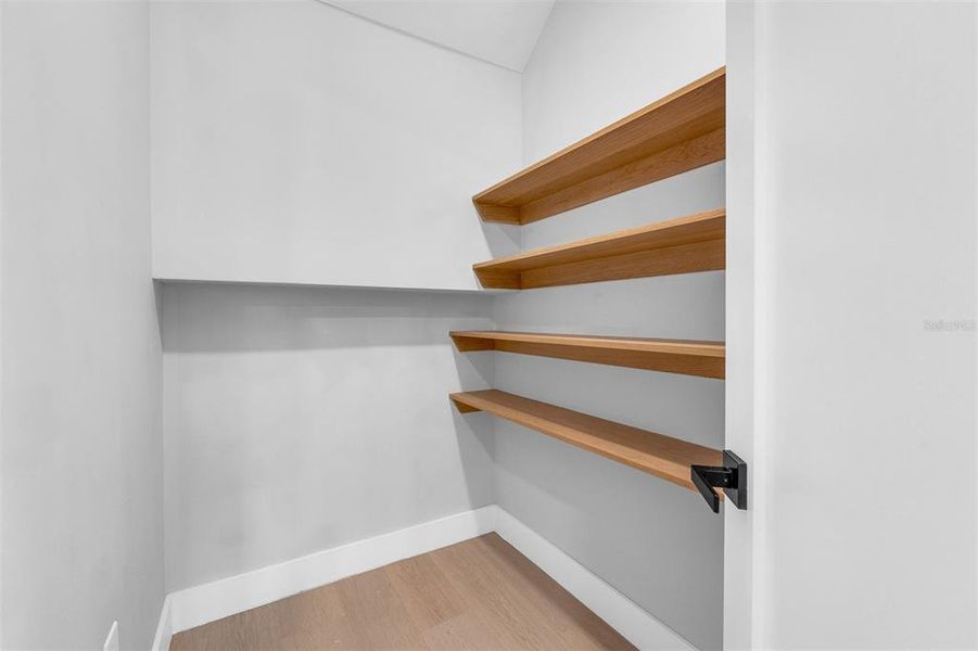 Spacious, unfurnished interior of a new home in , Orlando (Image 23).