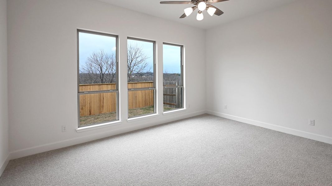 Spacious, unfurnished interior of a new home in Crosswinds 50', Kyle (Image 18).