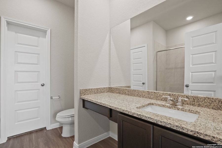 Furnished interior view inside a new home in Hickory Ridge, Elmendorf (Image 11). Furnished interior view inside a new home in Hickory Ridge, Elmendorf (Image 11).