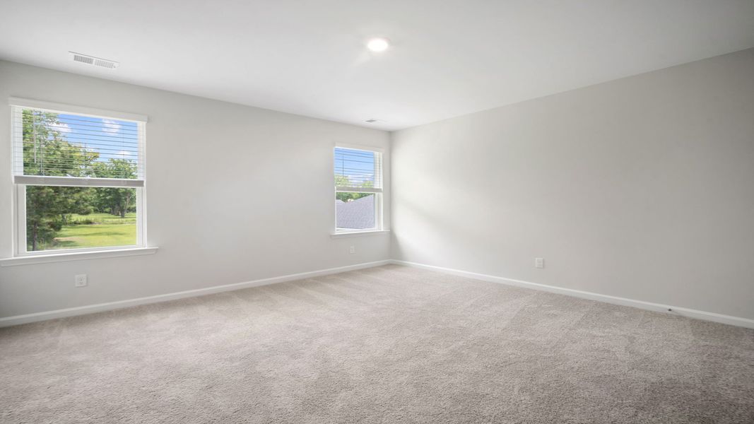 Spacious, unfurnished interior of a new home in Fernhill Farms, Statesboro (Image 22).