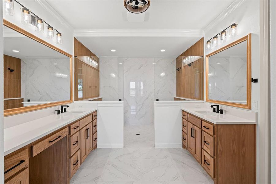 Furnished interior view inside a new home in Santana Ridge, Weatherford (Image 8). Furnished interior view inside a new home in Santana Ridge, Weatherford (Image 8).