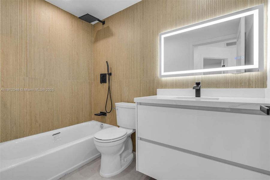 Furnished interior view inside a new home in , West Palm Beach (Image 11).