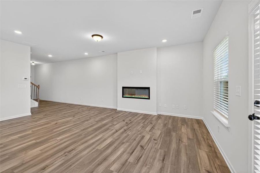 Spacious, unfurnished interior of a new home in Franklin Manor, Lawrenceville (Image 38).