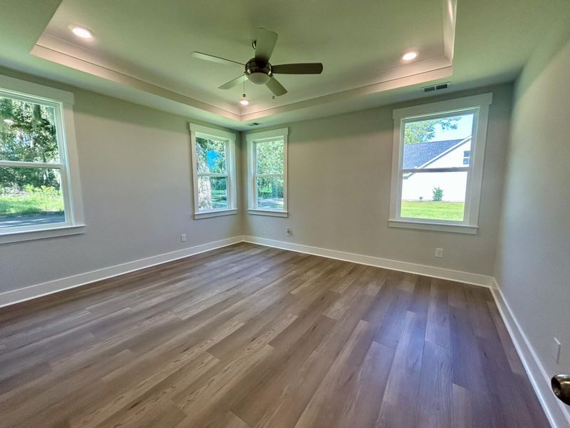 Spacious, unfurnished interior of a new home in Academy Park, Beaufort (Image 10). Spacious, unfurnished interior of a new home in Academy Park, Beaufort (Image 10).
