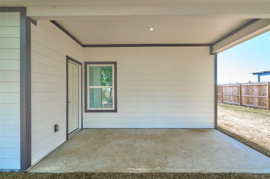 Exterior details and patio area of a home in , Cleveland (Image 17).