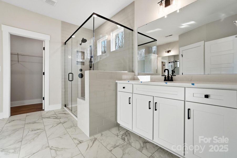 Furnished interior view inside a new home in Robinson Oaks, Gastonia (Image 15).