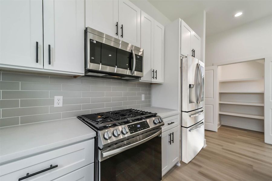 Furnished interior view inside a new home in , Houston (Image 27). Furnished interior view inside a new home in , Houston (Image 27).