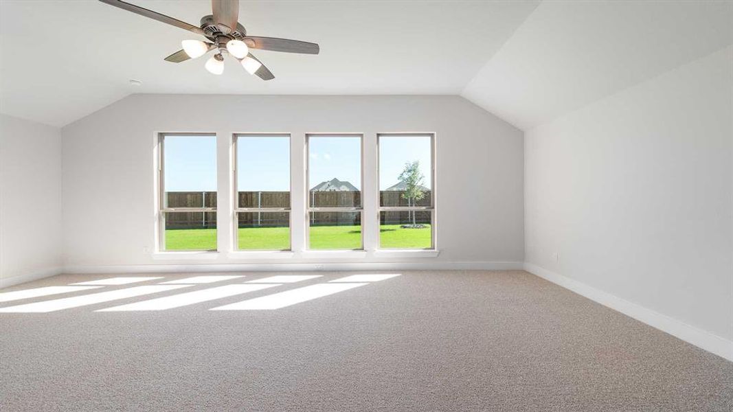 Spacious, unfurnished interior of a new home in Myrtle Creek 60', Waxahachie (Image 20).
