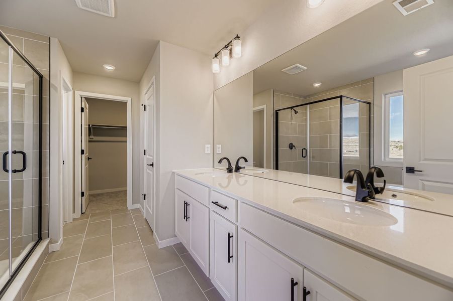 2,993sf New Home in Parker, CO.  - Slide 37