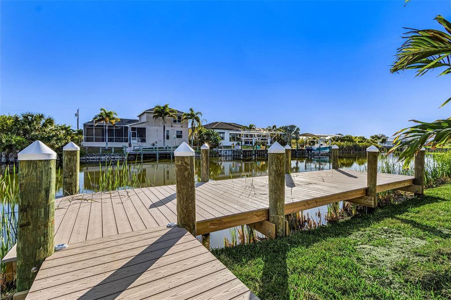 Community amenities in , Port Charlotte (Image 22). Community amenities in , Port Charlotte (Image 22).