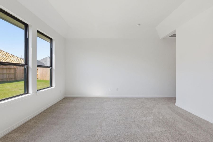 Spacious, unfurnished interior of a new home in Brookewater, Rosenberg (Image 33). Spacious, unfurnished interior of a new home in Brookewater, Rosenberg (Image 33).