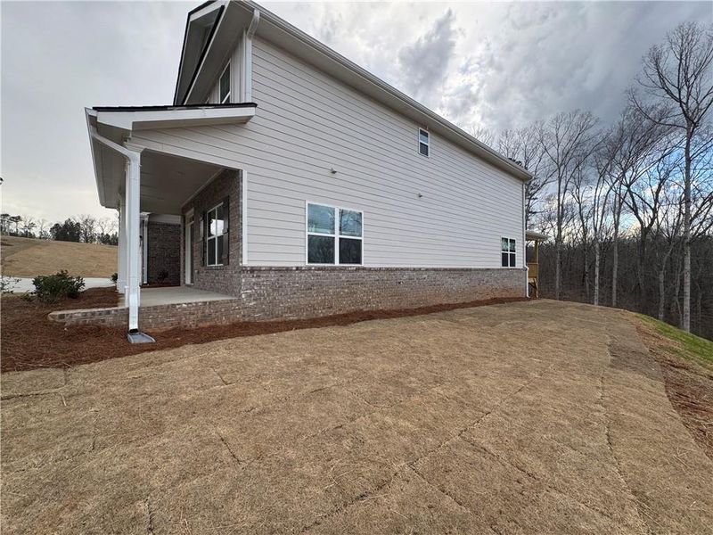 Exterior details and patio area of a home in Tuscany Hills, Douglasville (Image 4).