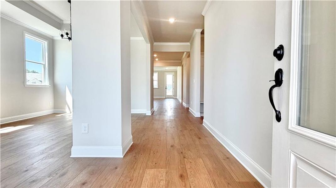 Spacious, unfurnished interior of a new home in Wehunt Meadows, Hoschton (Image 18).