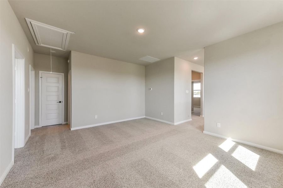 Spacious, unfurnished interior of a new home in Colony at Pinehurst, Pinehurst (Image 30). Spacious, unfurnished interior of a new home in Colony at Pinehurst, Pinehurst (Image 30).