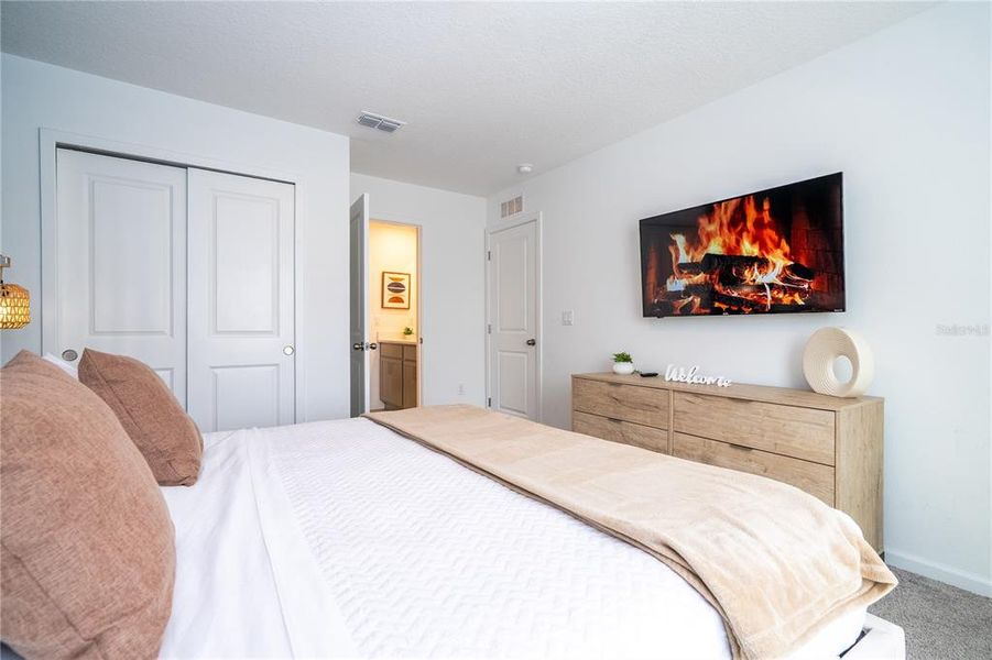 Furnished interior view inside a new home in , Kissimmee (Image 29).